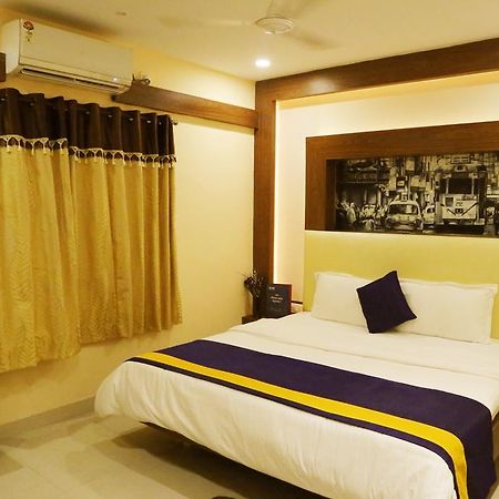 Oyo 460 Hotel Ivory Residency Calcutta Extérieur photo