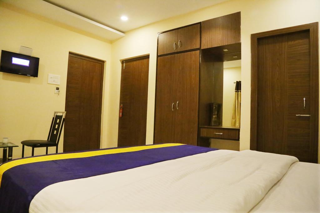Oyo 460 Hotel Ivory Residency Calcutta Extérieur photo