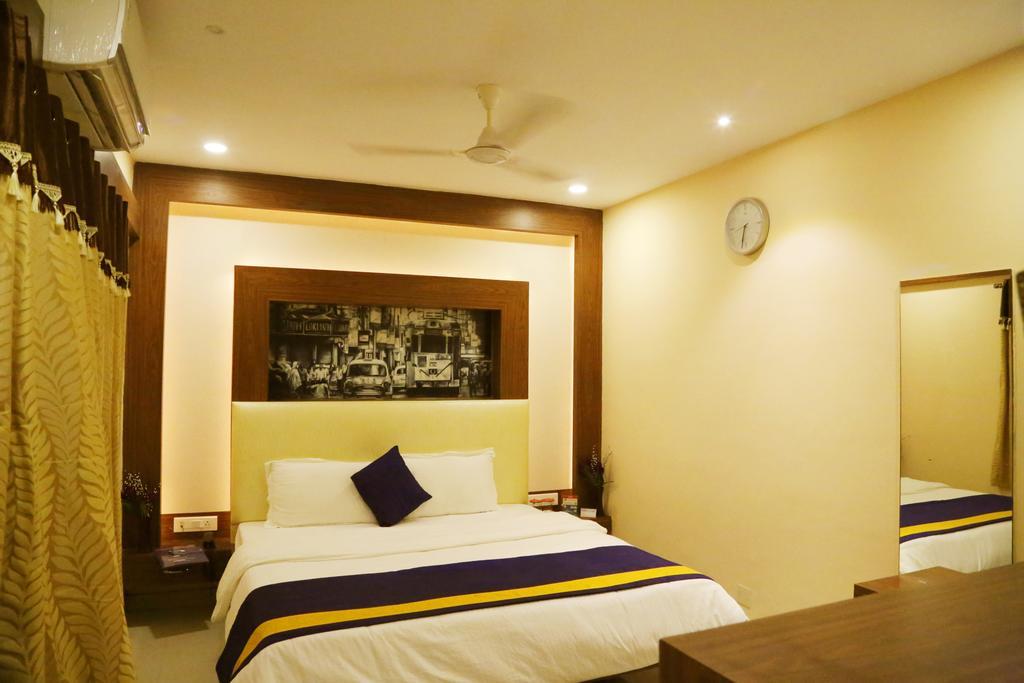 Oyo 460 Hotel Ivory Residency Calcutta Extérieur photo