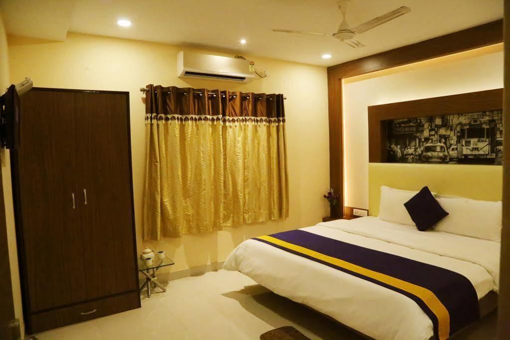 Oyo 460 Hotel Ivory Residency Calcutta Extérieur photo