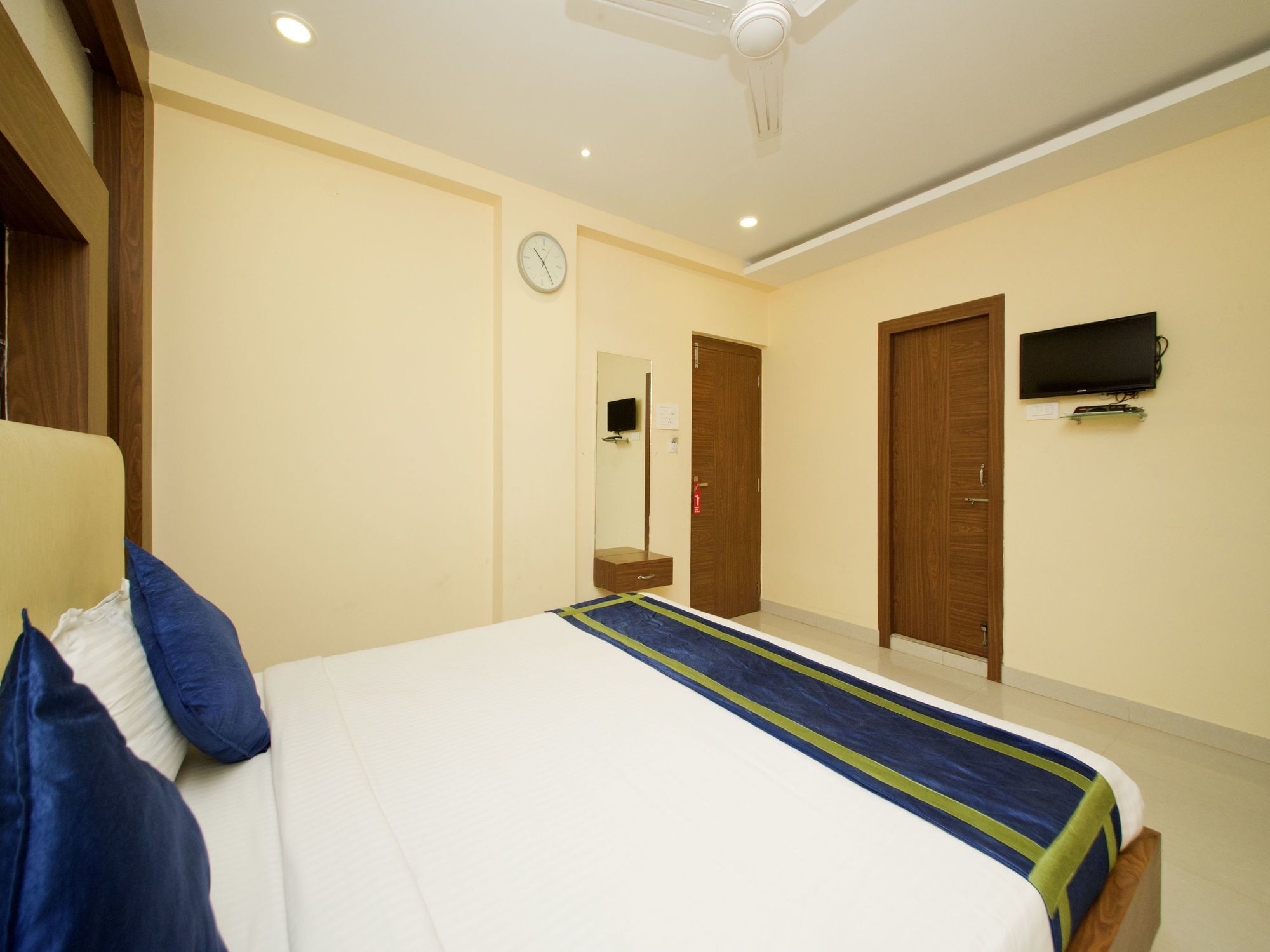 Oyo 460 Hotel Ivory Residency Calcutta Extérieur photo